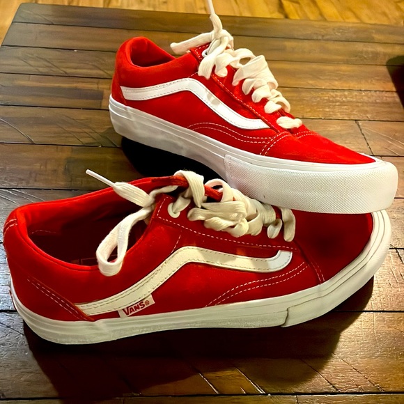 VANS OLD SKOOL PRO SUEDE RED SNEAKER SHOES - Picture 2 of 5